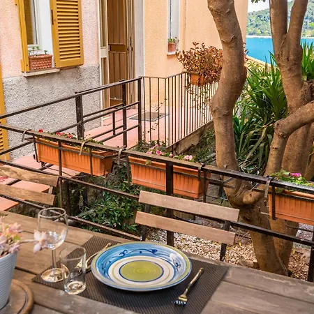 Апартаменты Casasolemare Terrace Seaview Ac Портовенере